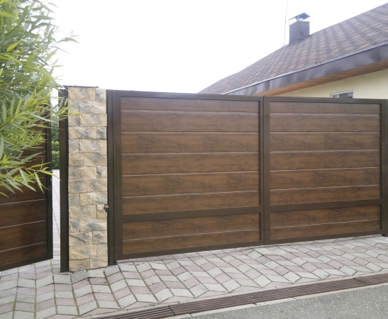 Распашные ворота в Благодарном